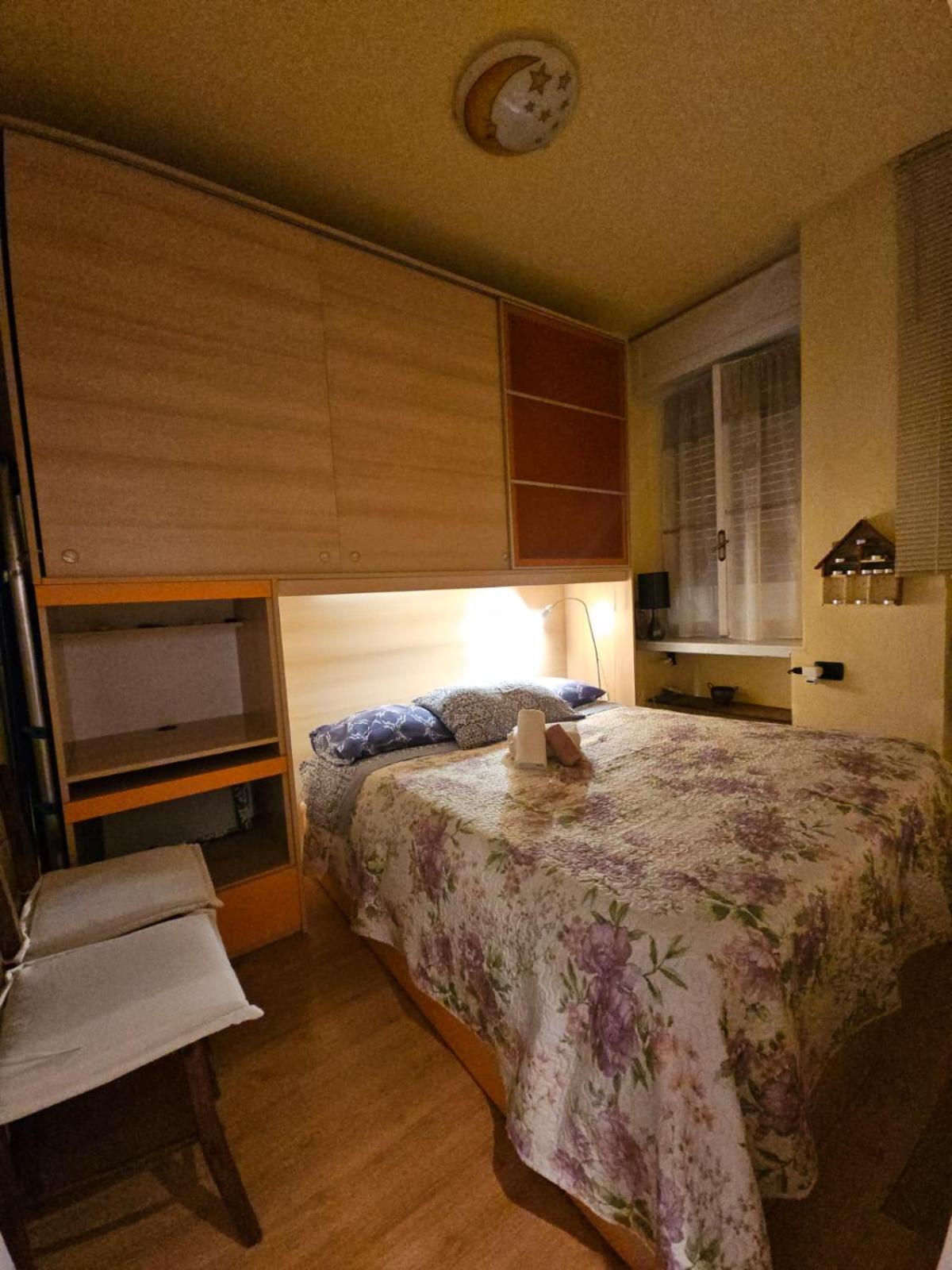 La Casetta Di Anna Laveno Exteriör bild